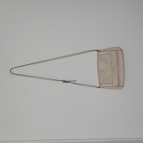 Kate Spade new York crossbody. - Picture 5 of 7